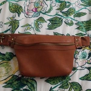 Universal Thread Belt Bag